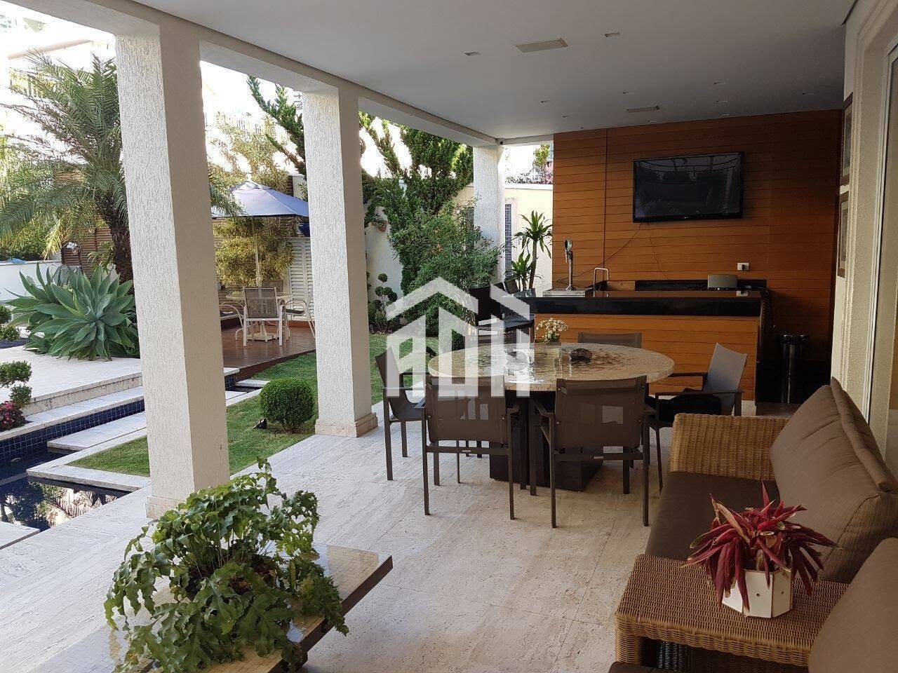 Casa à venda com 4 quartos, 600m² - Foto 9