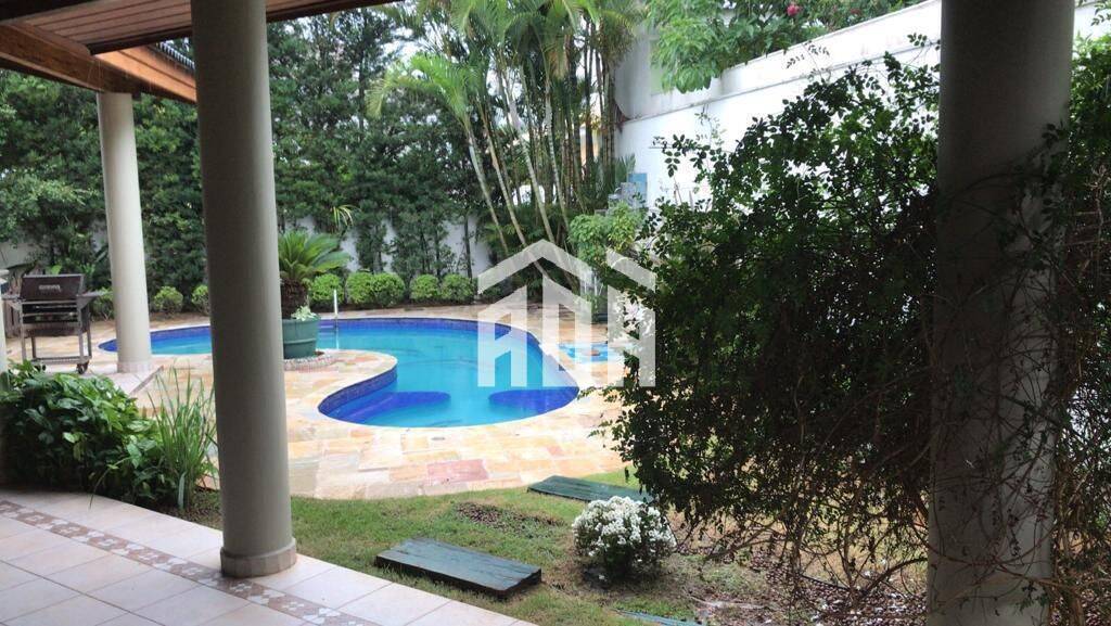 Casa à venda e aluguel com 4 quartos, 473m² - Foto 2