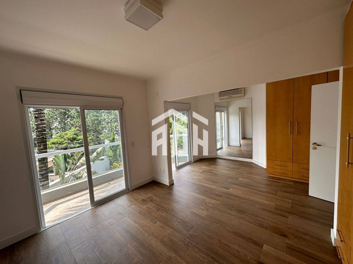 Casa à venda e aluguel com 4 quartos, 415m² - Foto 11