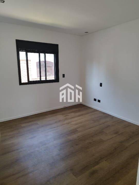 Casa à venda e aluguel com 4 quartos, 330m² - Foto 9