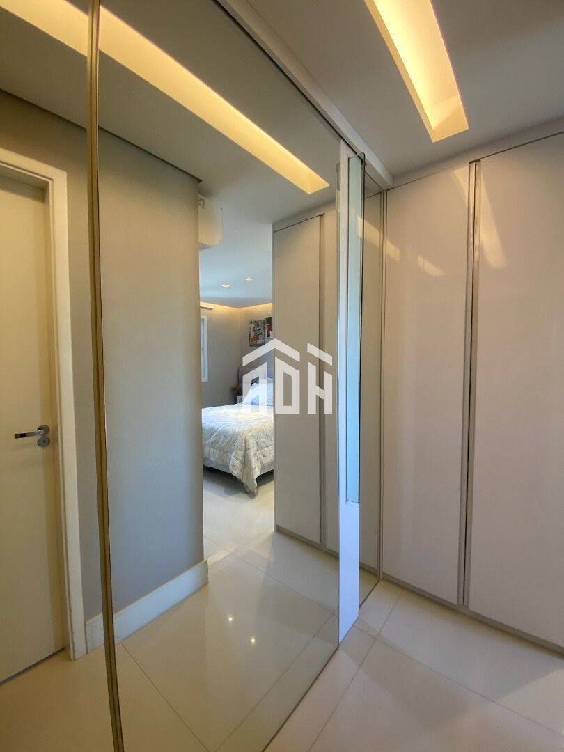 Apartamento à venda com 3 quartos, 96m² - Foto 17