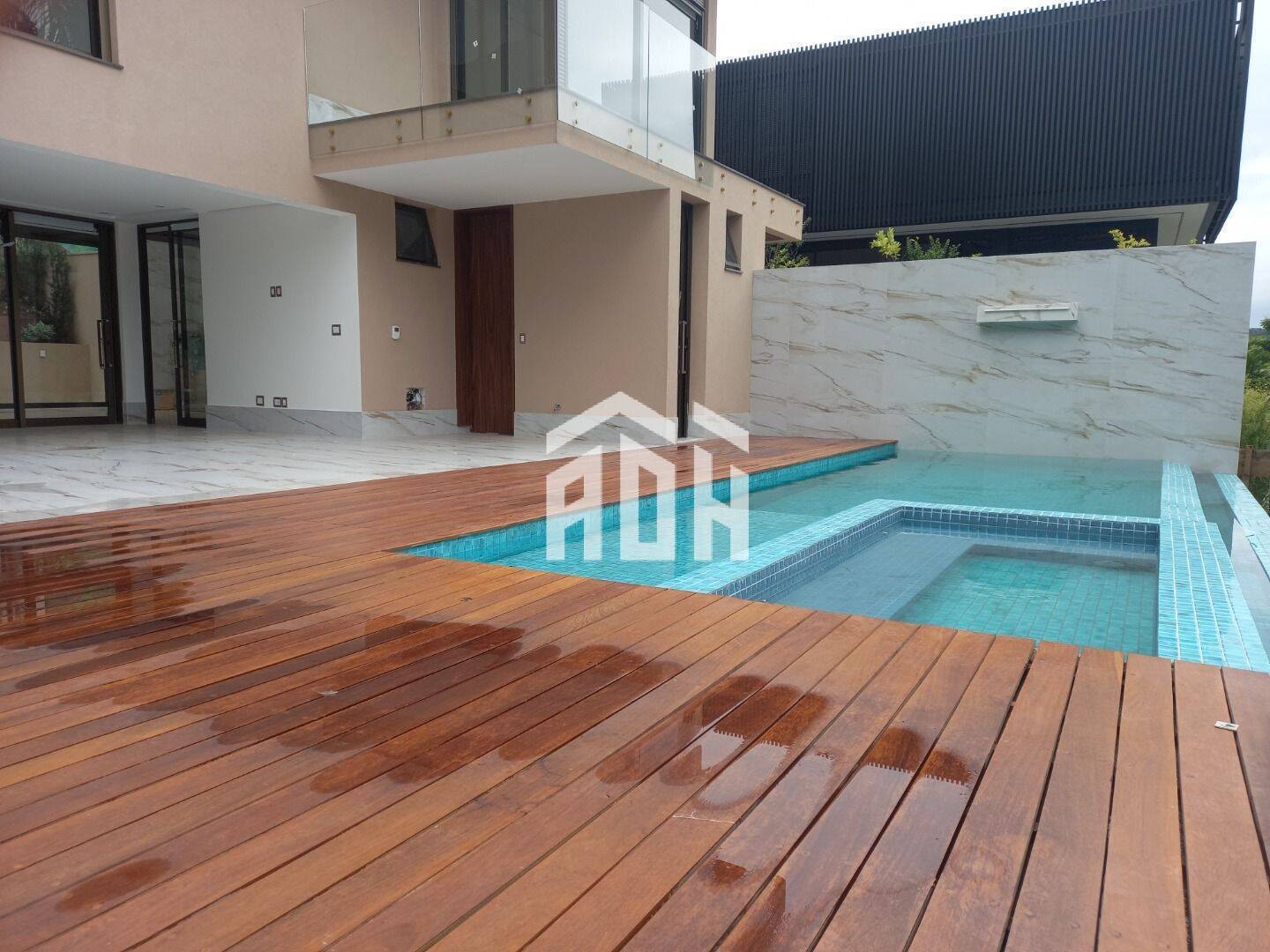 Casa à venda com 4 quartos, 400m² - Foto 15