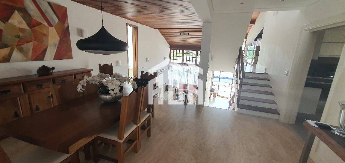 Casa à venda com 3 quartos, 300m² - Foto 10