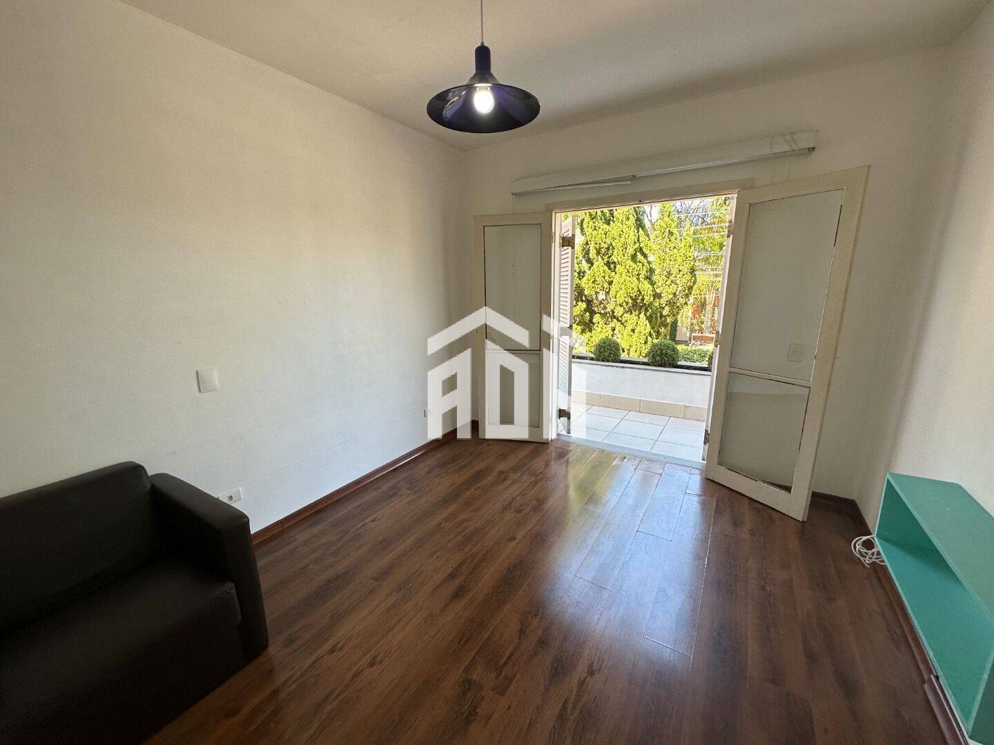 Casa à venda com 4 quartos, 360m² - Foto 3