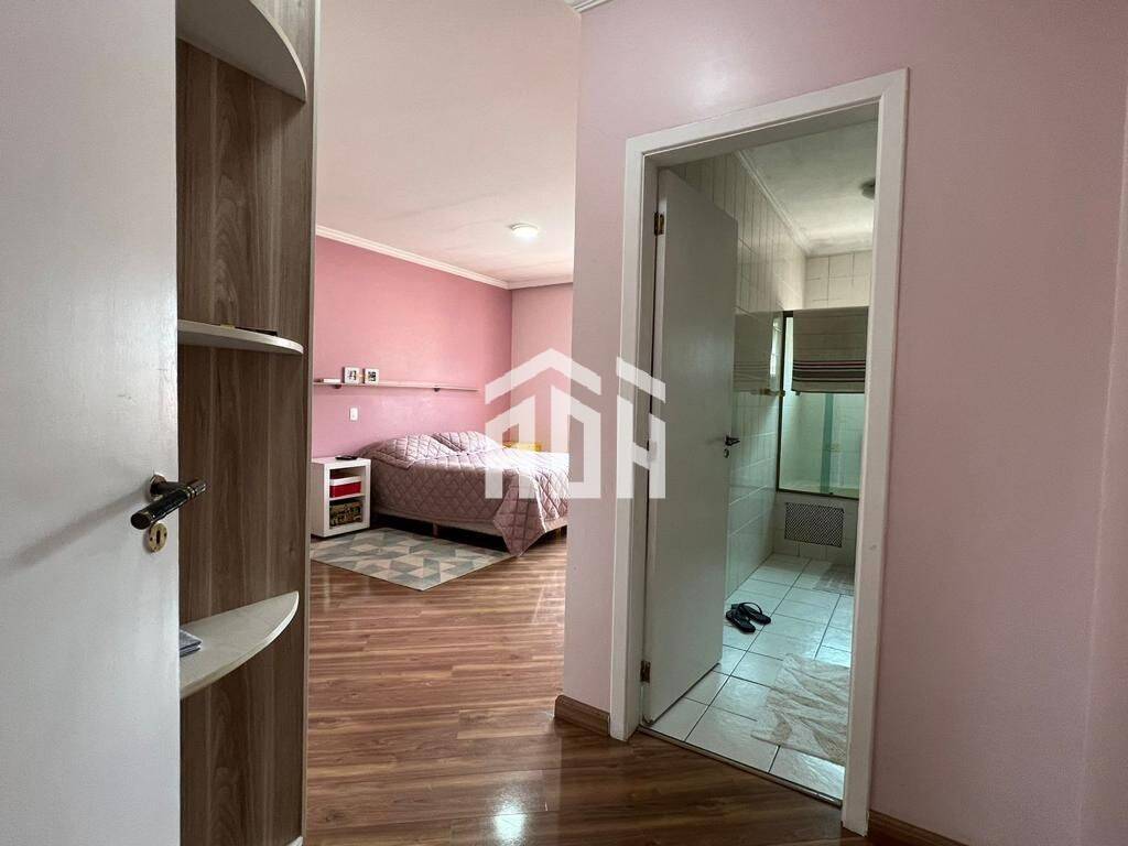 Casa à venda com 4 quartos, 360m² - Foto 12