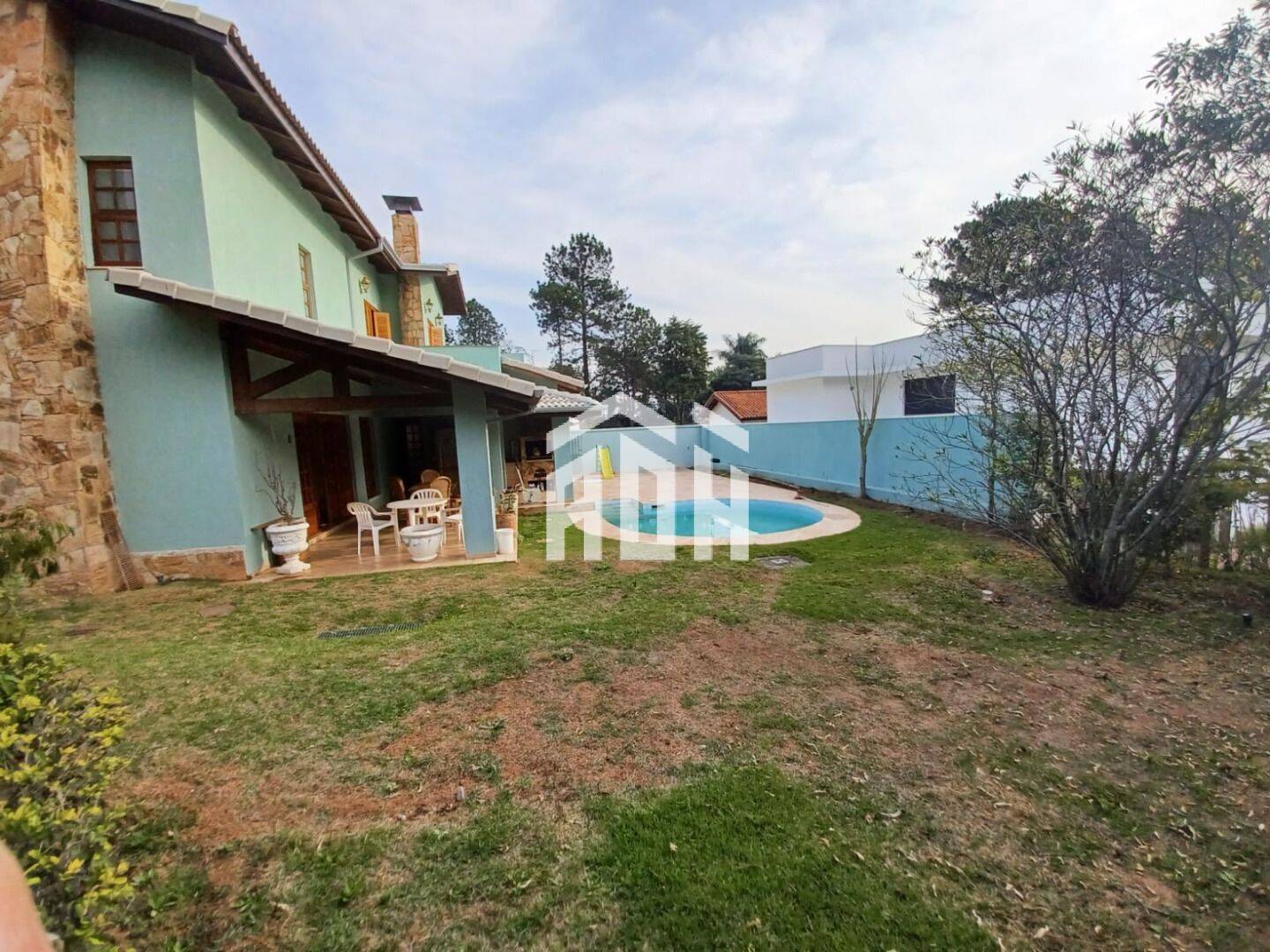 Casa à venda e aluguel com 4 quartos, 320m² - Foto 8