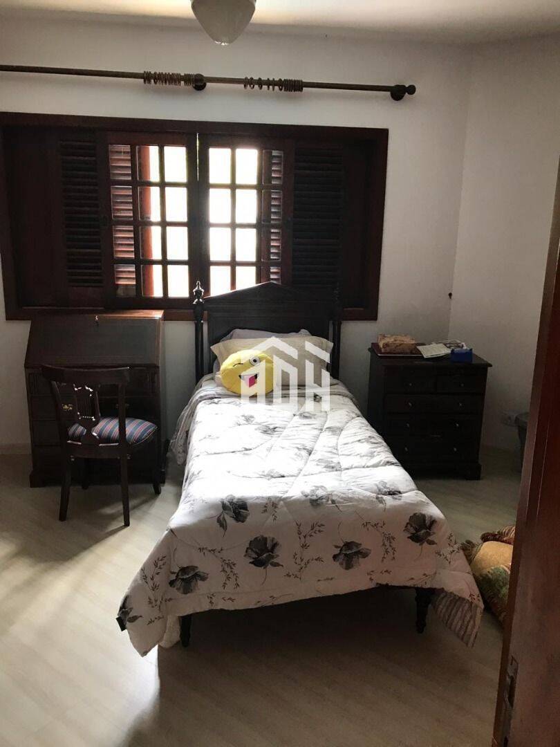 Casa à venda com 7 quartos, 310m² - Foto 5