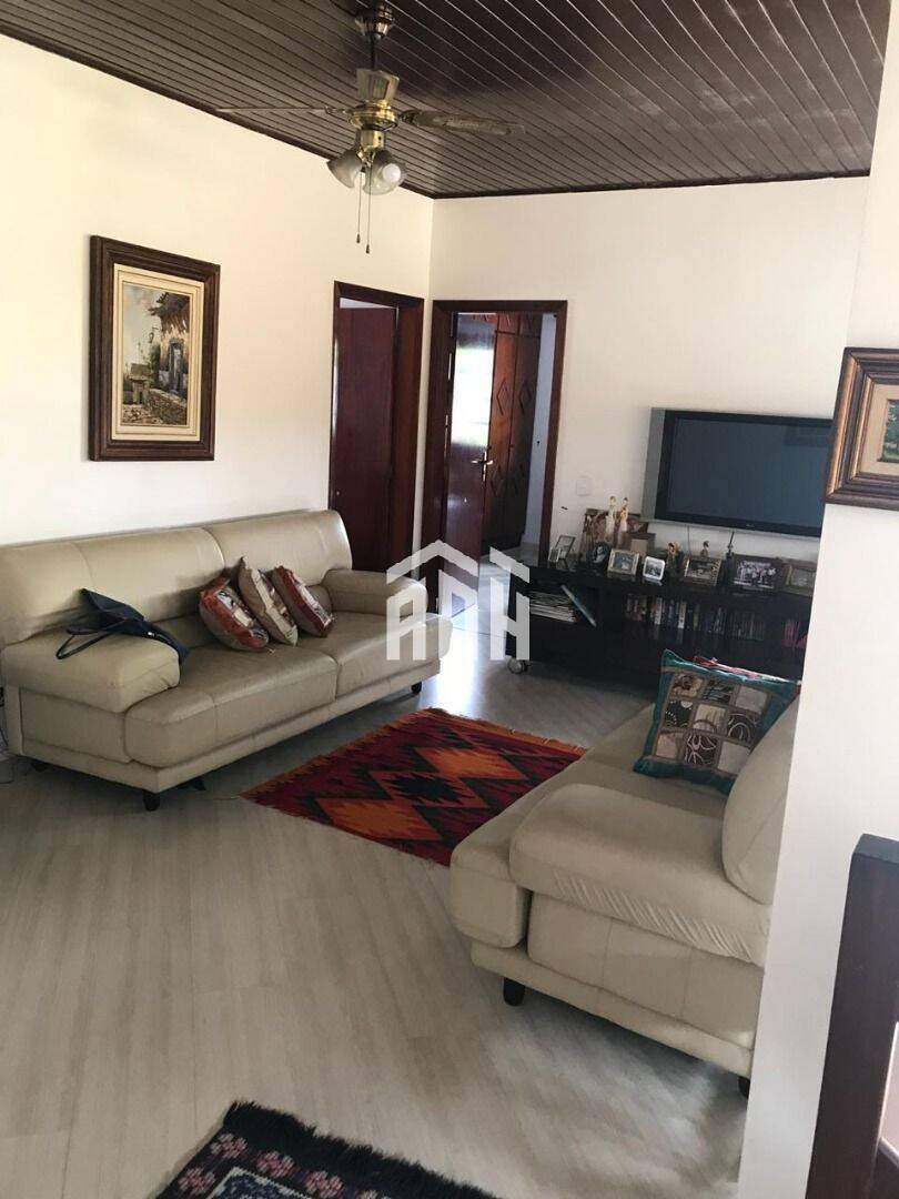 Casa à venda com 7 quartos, 310m² - Foto 19