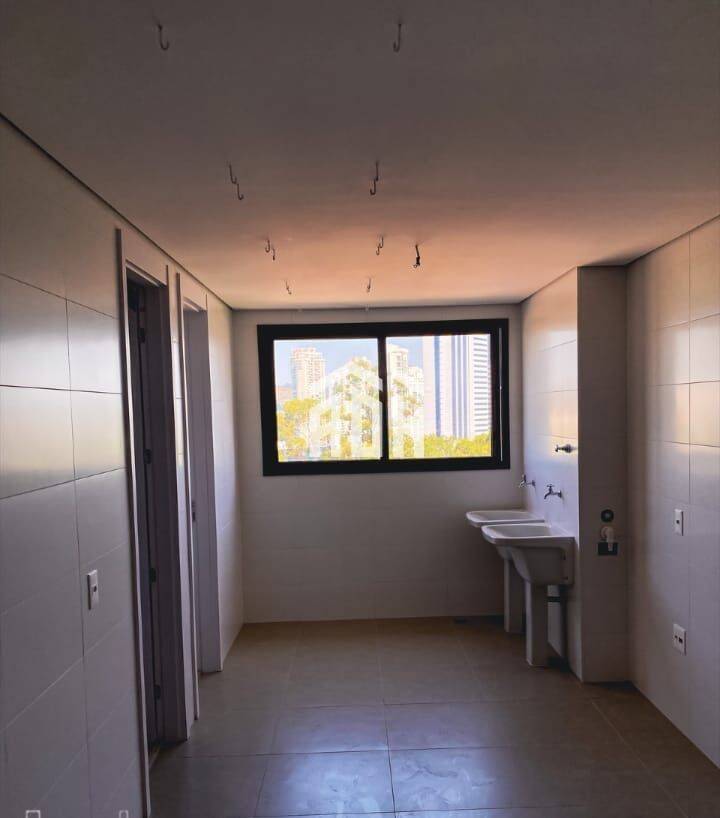 Apartamento à venda com 3 quartos, 410m² - Foto 8