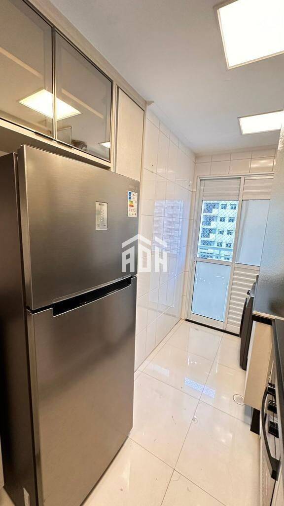 Apartamento para alugar com 3 quartos, 87m² - Foto 2