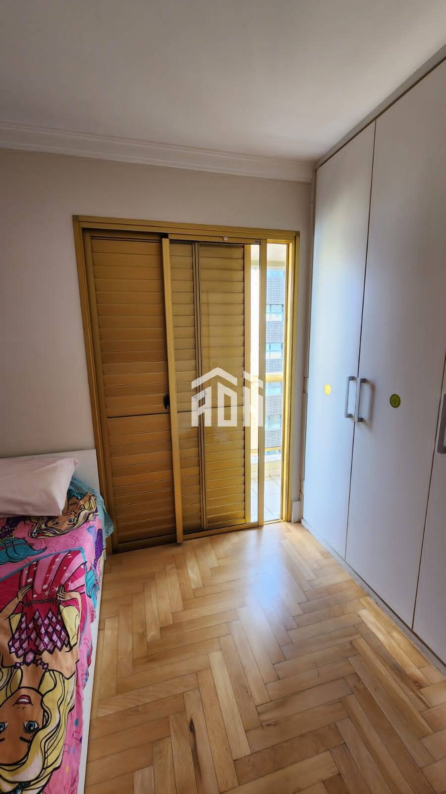 Apartamento à venda com 3 quartos, 107m² - Foto 10