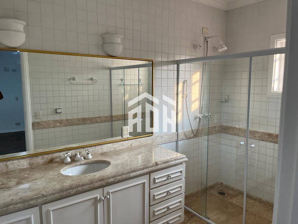 Casa à venda e aluguel com 4 quartos, 600m² - Foto 7