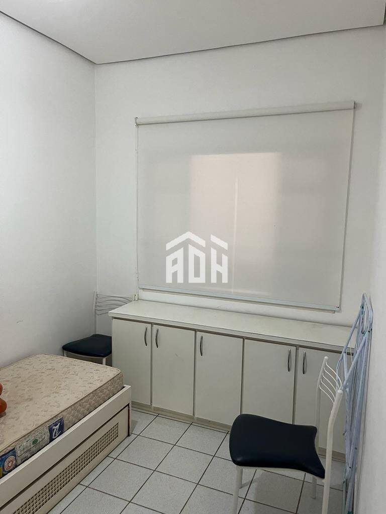 Casa à venda e aluguel com 4 quartos, 600m² - Foto 9