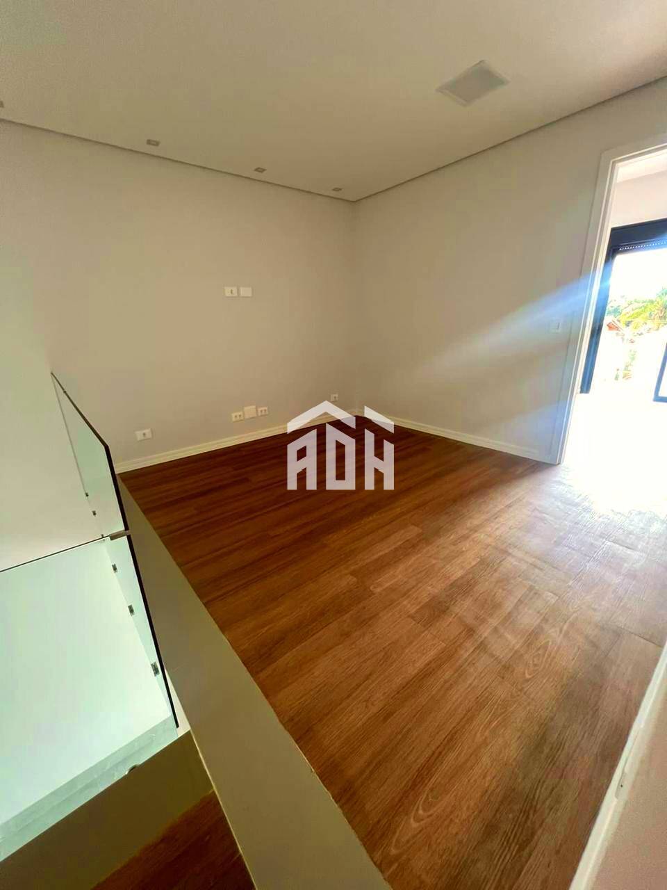 Casa à venda com 3 quartos, 310m² - Foto 48