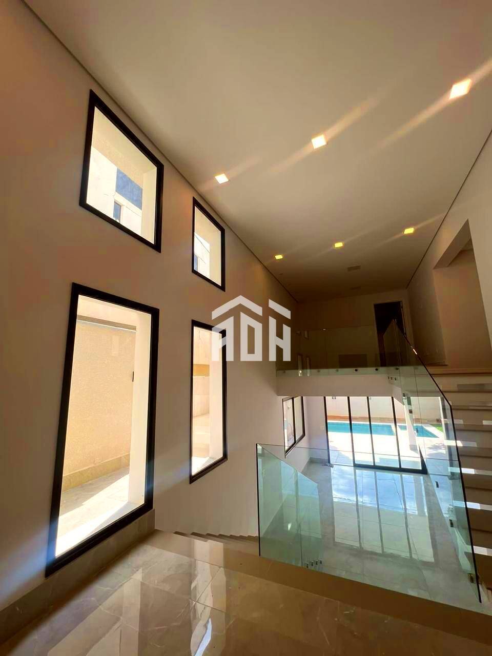 Casa à venda com 3 quartos, 310m² - Foto 57