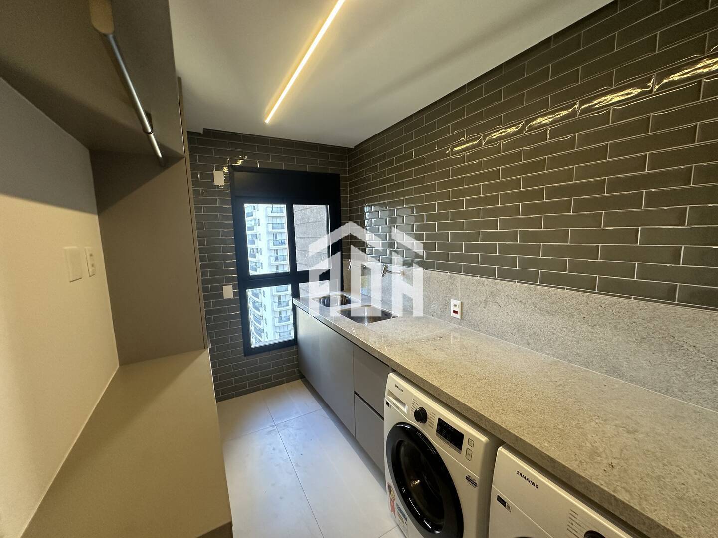 Apartamento para alugar com 4 quartos, 360m² - Foto 26