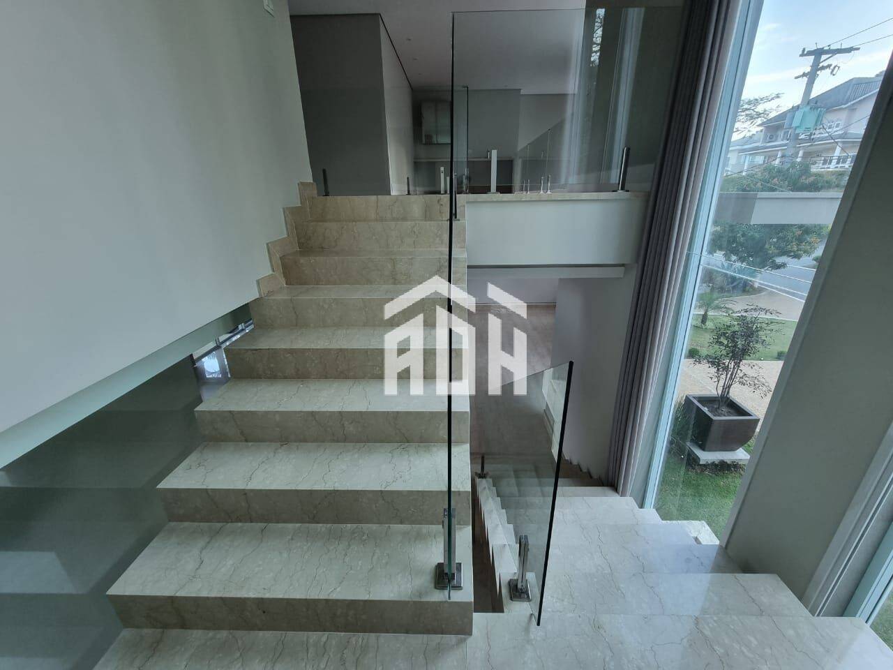 Casa à venda com 5 quartos, 760m² - Foto 8