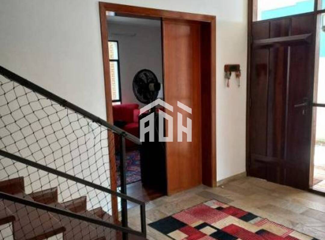 Casa à venda com 4 quartos, 312m² - Foto 18