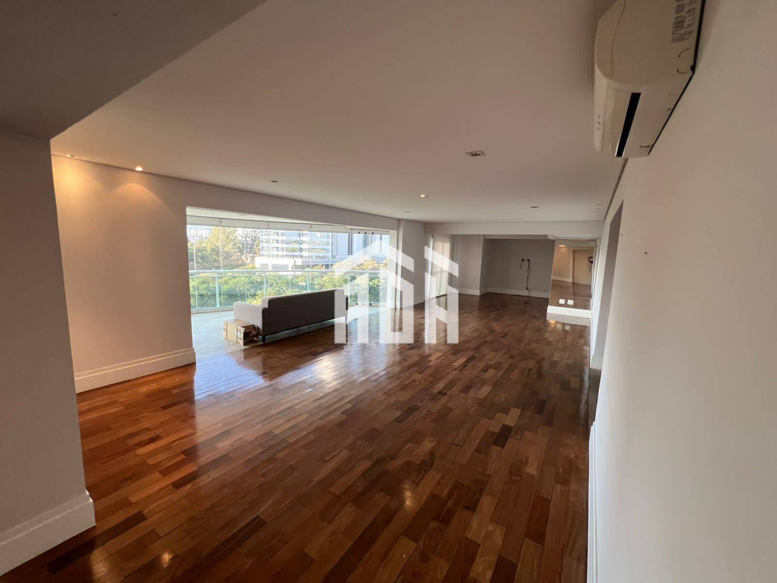 Apartamento à venda com 3 quartos, 267m² - Foto 3