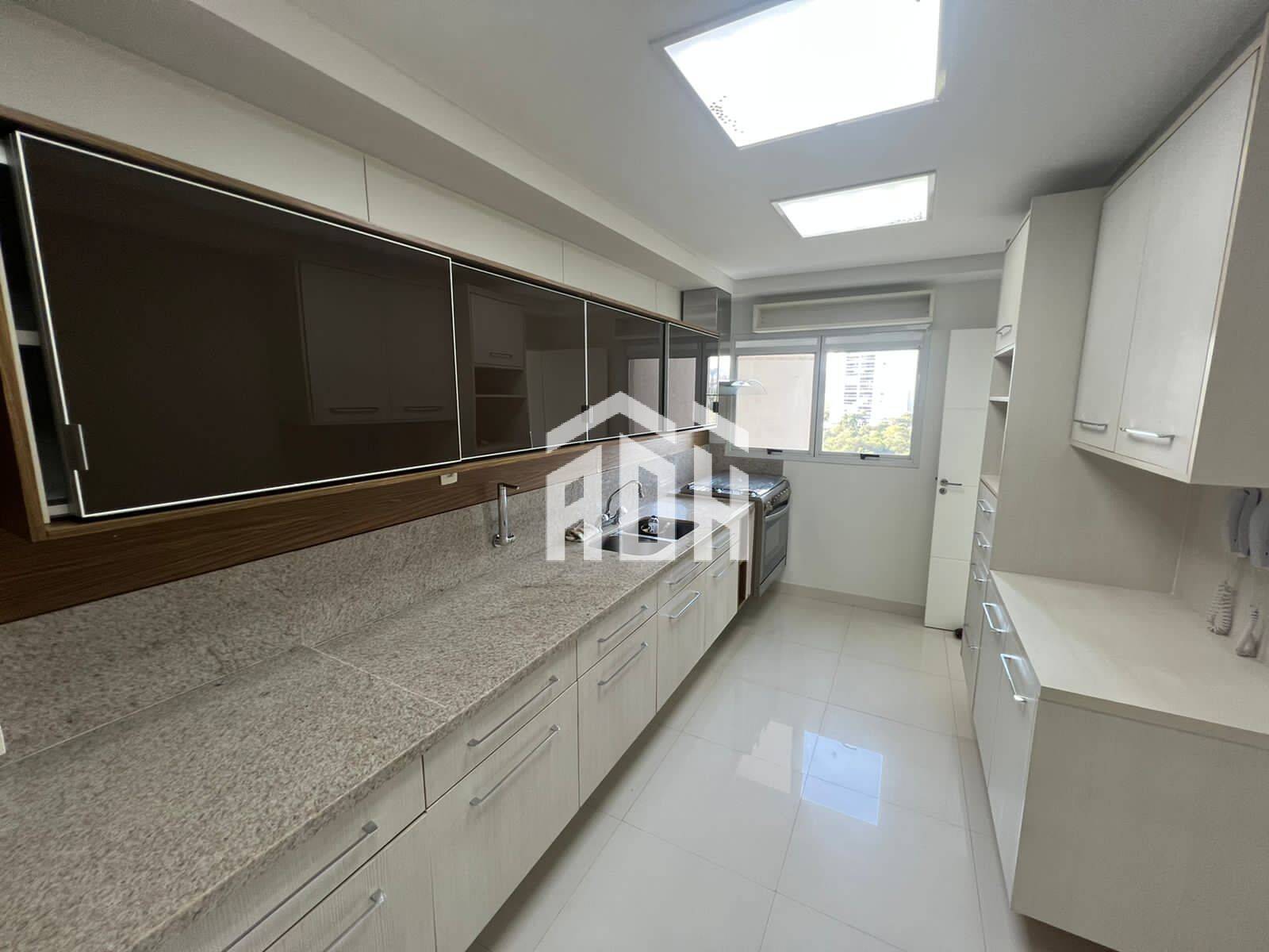 Apartamento à venda com 3 quartos, 267m² - Foto 8