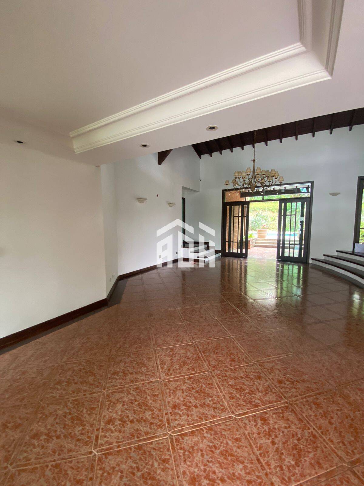 Casa para alugar com 4 quartos, 586m² - Foto 12