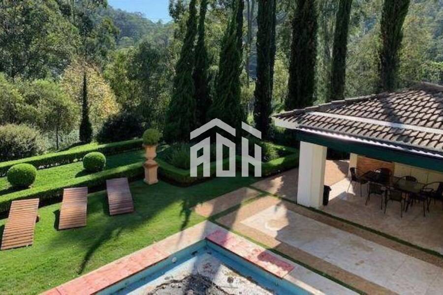 Casa à venda com 4 quartos, 781m² - Foto 2