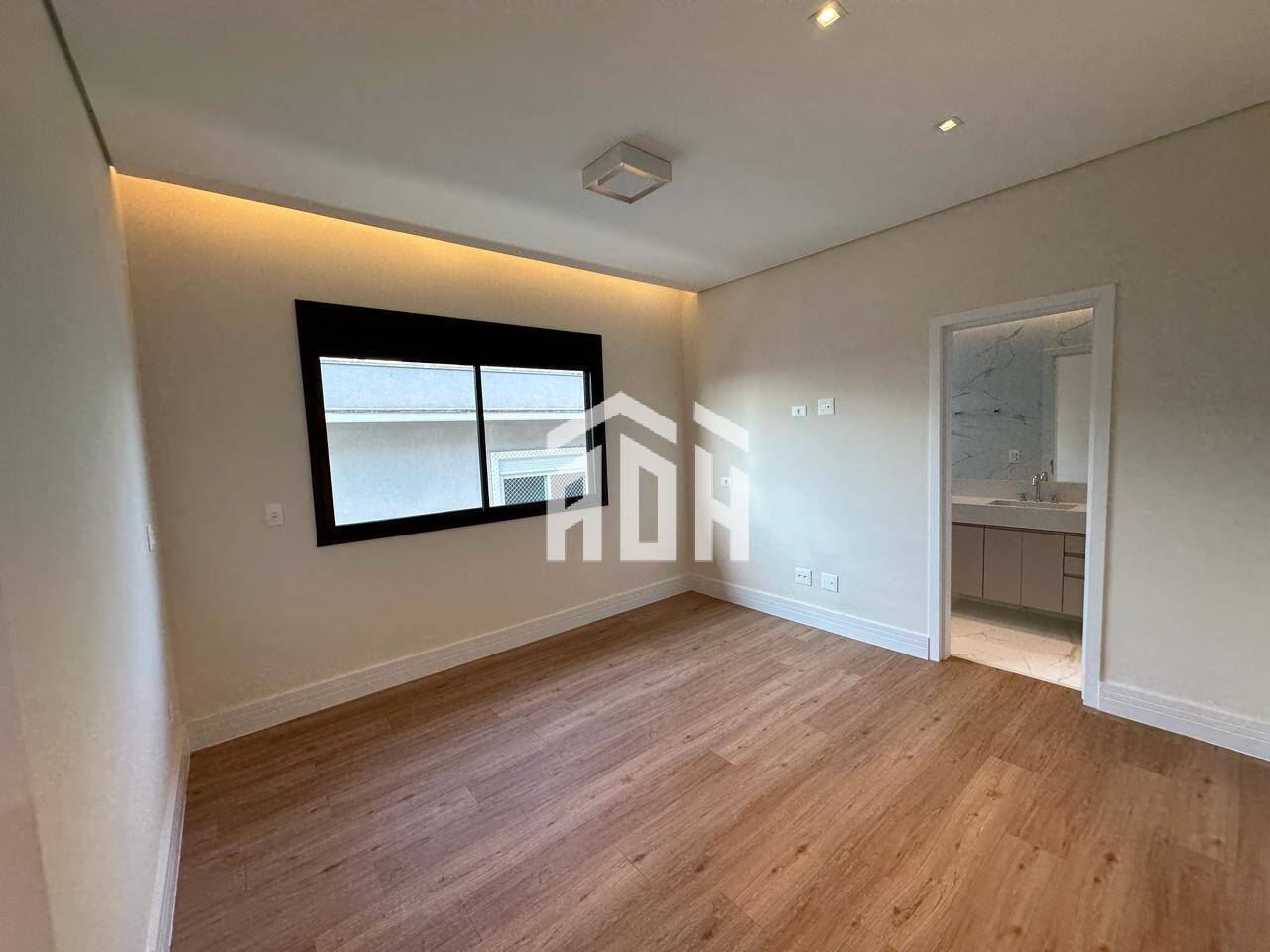 Casa à venda com 4 quartos, 388m² - Foto 7