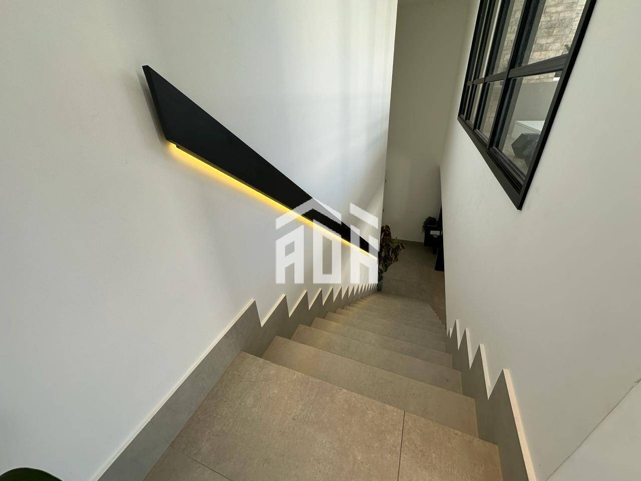 Apartamento à venda com 3 quartos, 171m² - Foto 7