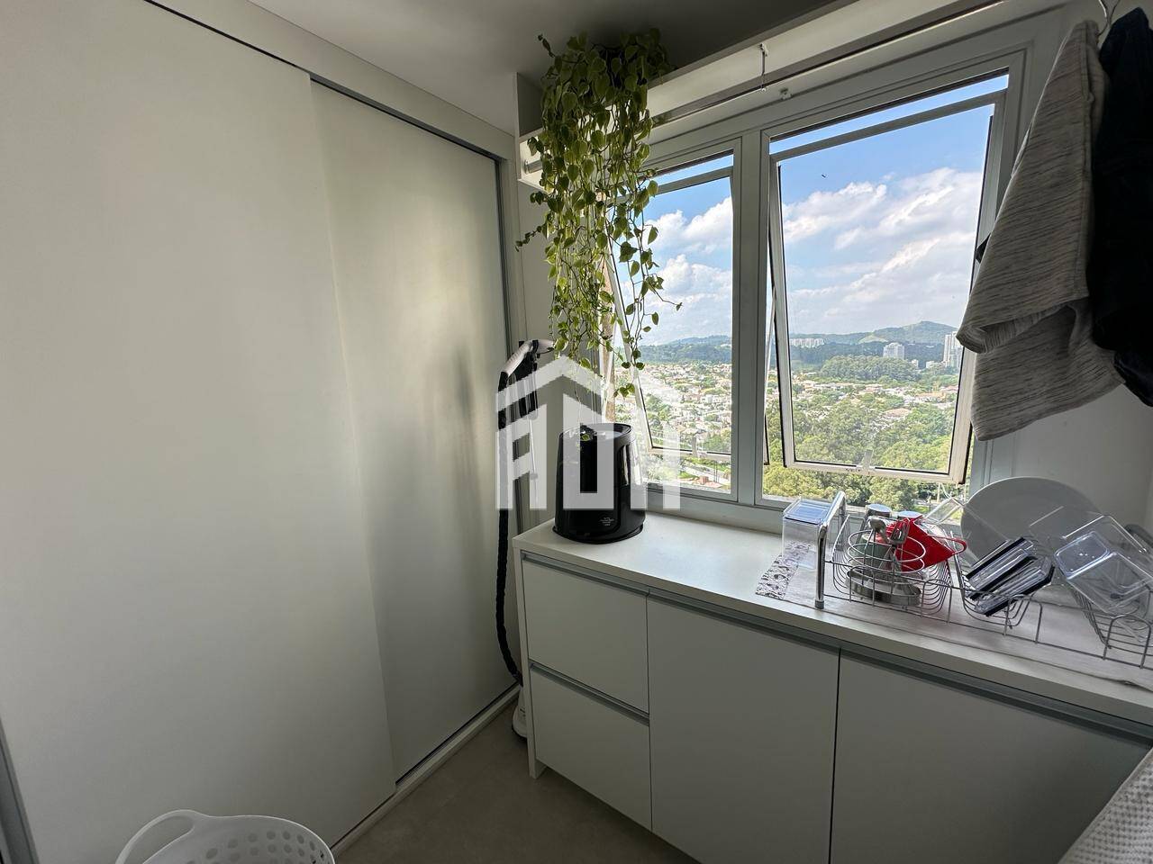 Apartamento à venda com 3 quartos, 171m² - Foto 10