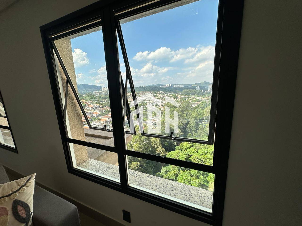 Apartamento à venda com 3 quartos, 171m² - Foto 12