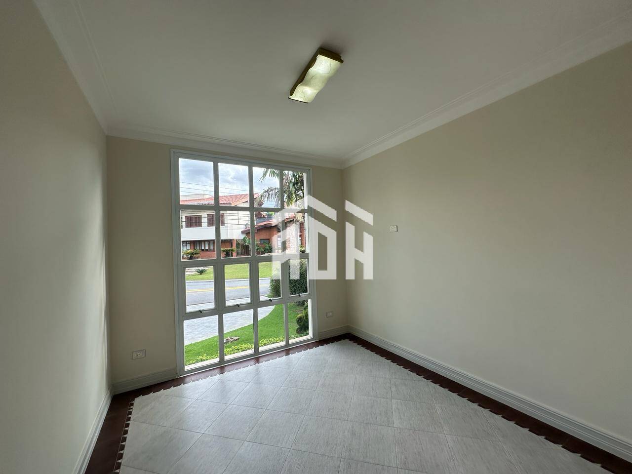 Casa à venda com 4 quartos, 660m² - Foto 9