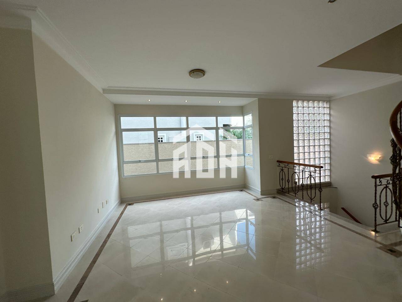 Casa à venda com 4 quartos, 660m² - Foto 12