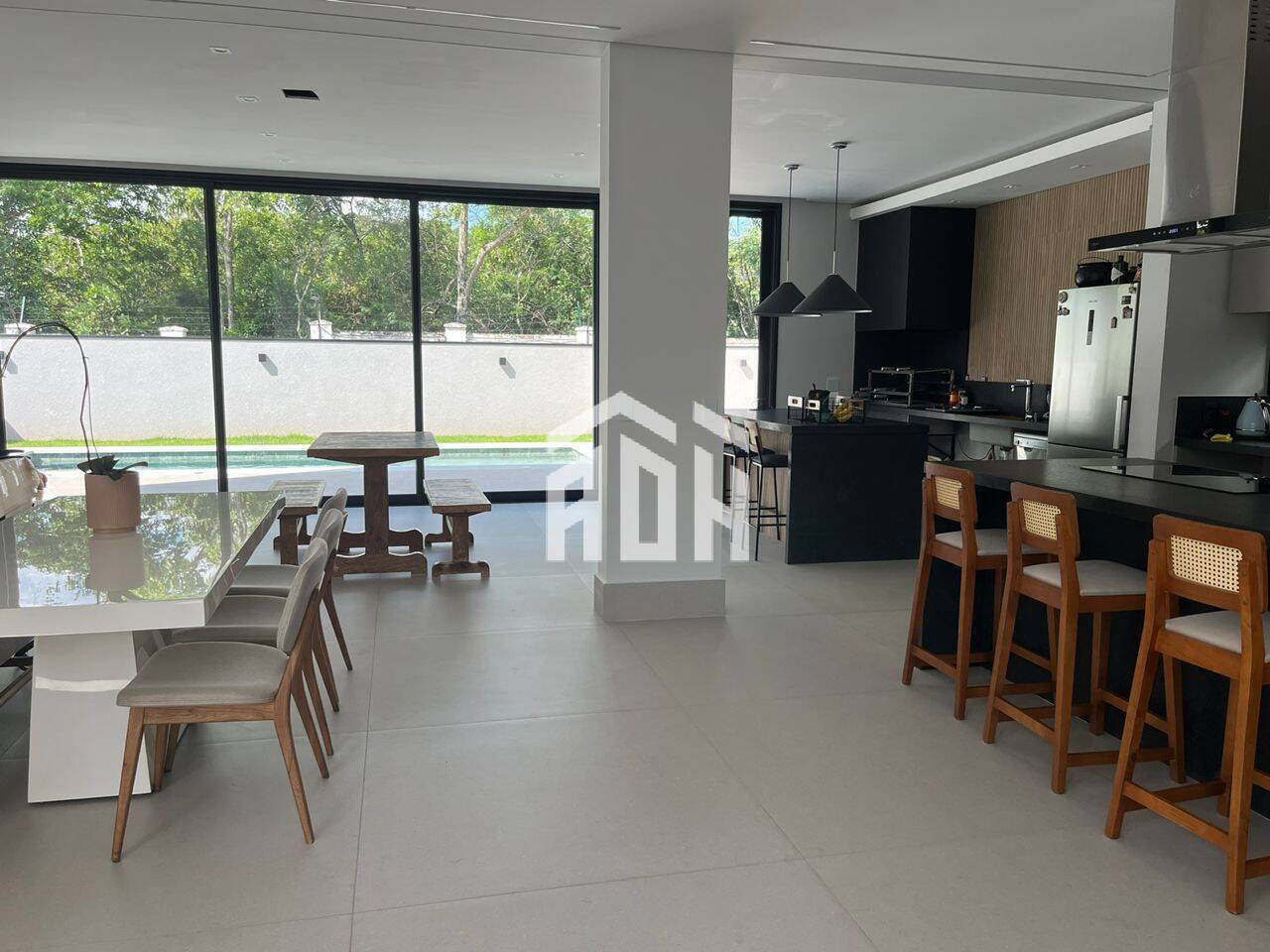 Casa à venda com 5 quartos, 371m² - Foto 19