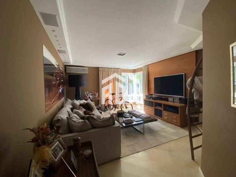 Casa à venda com 4 quartos, 586m² - Foto 7