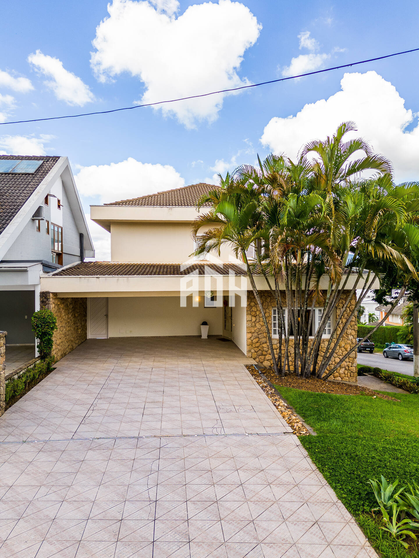 Casa à venda com 4 quartos, 320m² - Foto 26