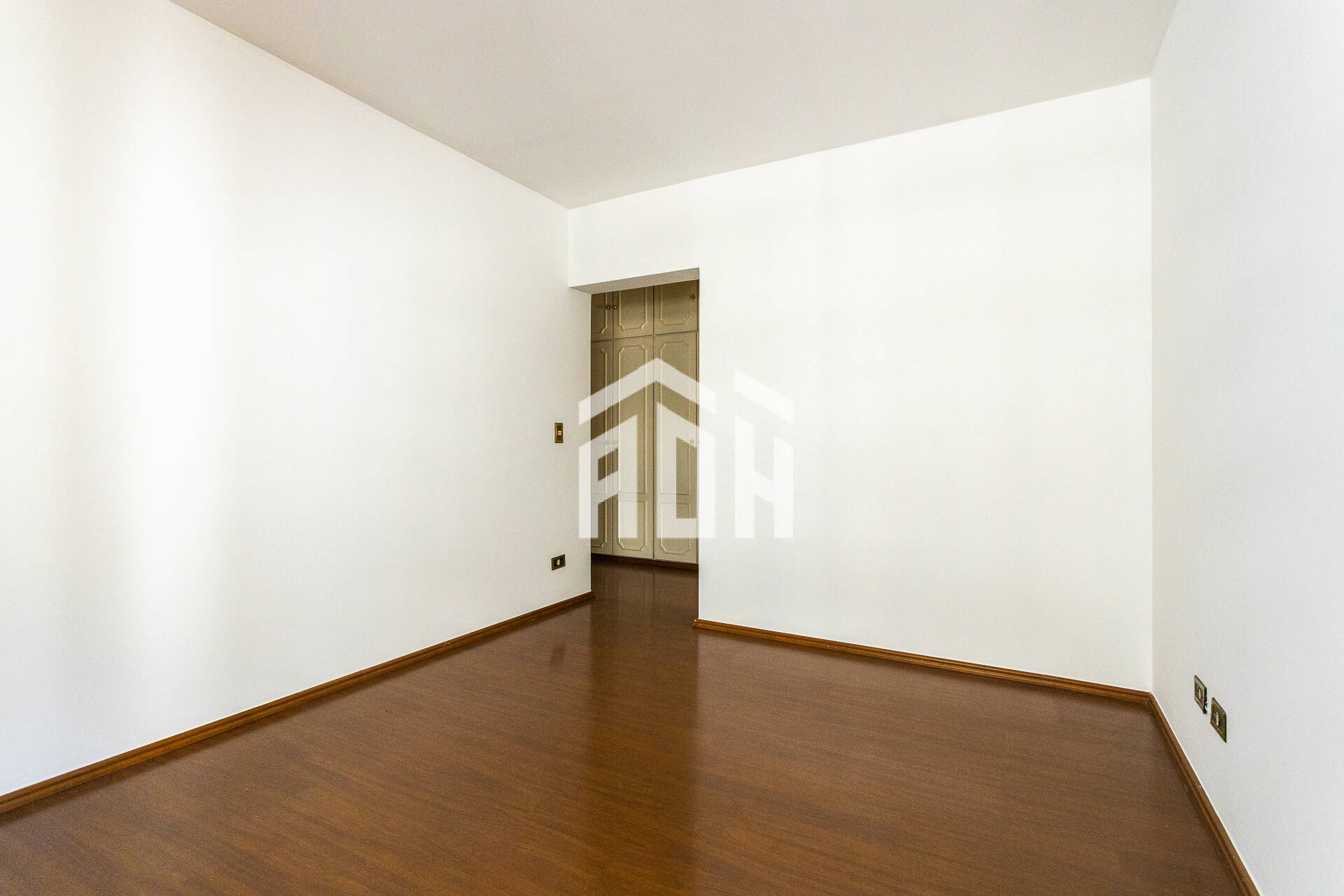 Apartamento à venda com 3 quartos, 168m² - Foto 37