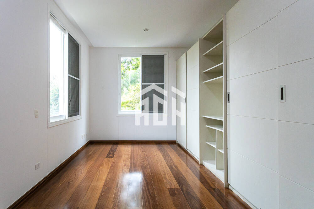 Casa para alugar com 4 quartos, 403m² - Foto 30