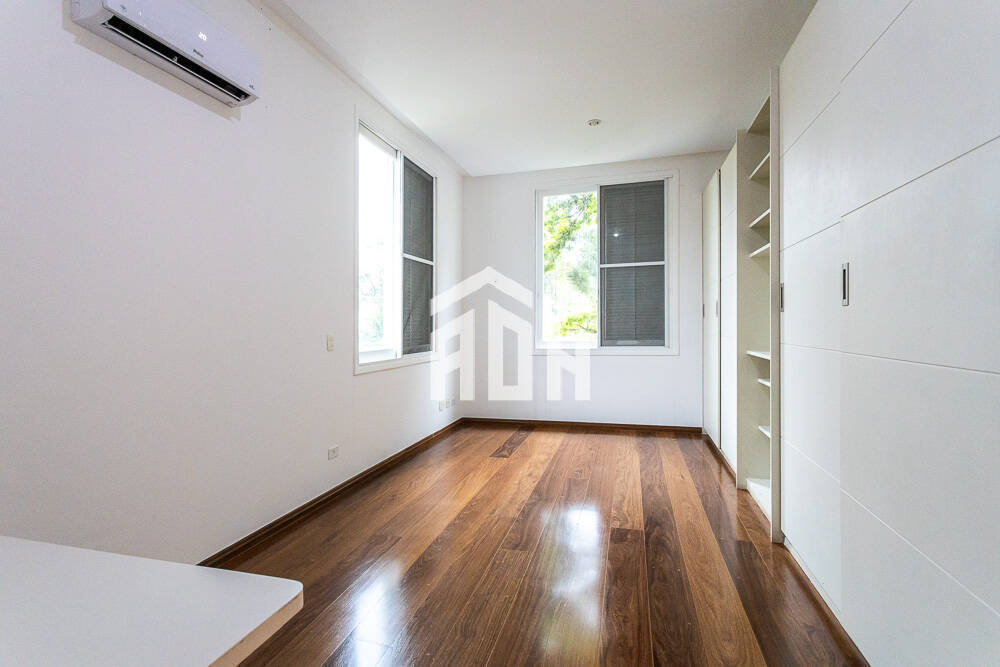 Casa para alugar com 4 quartos, 403m² - Foto 32