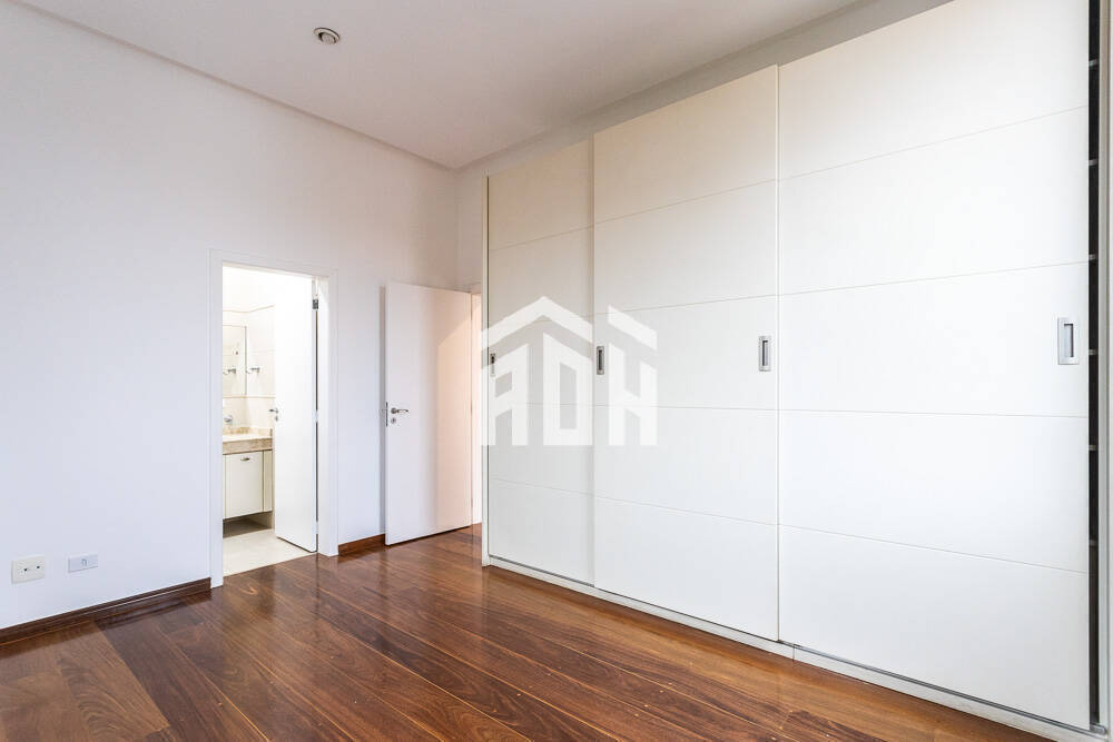 Casa para alugar com 4 quartos, 403m² - Foto 43