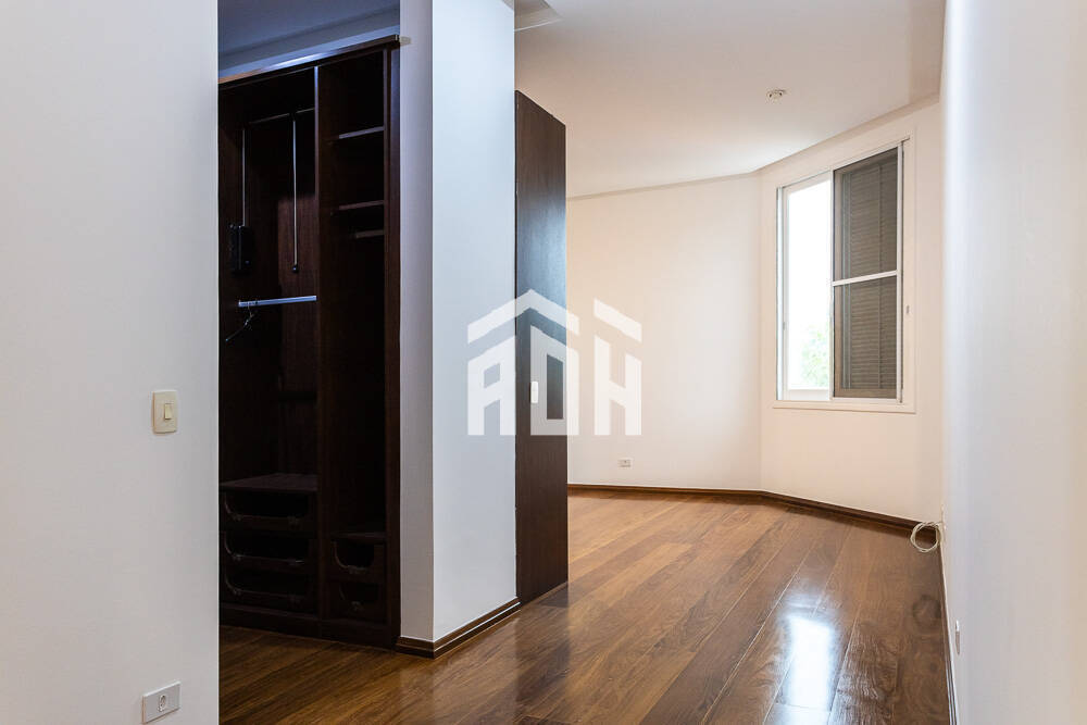 Casa para alugar com 4 quartos, 403m² - Foto 46