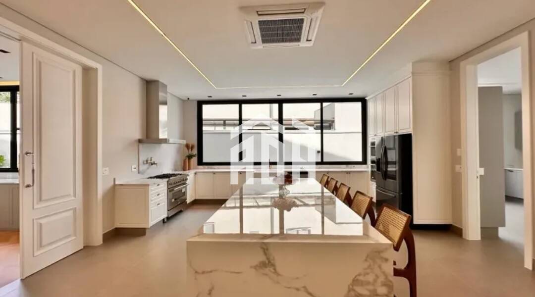 Casa à venda com 4 quartos, 720m² - Foto 8