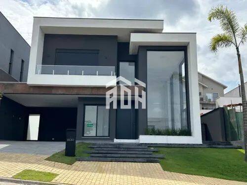 Casa à venda com 4 quartos, 356m² - Foto 1