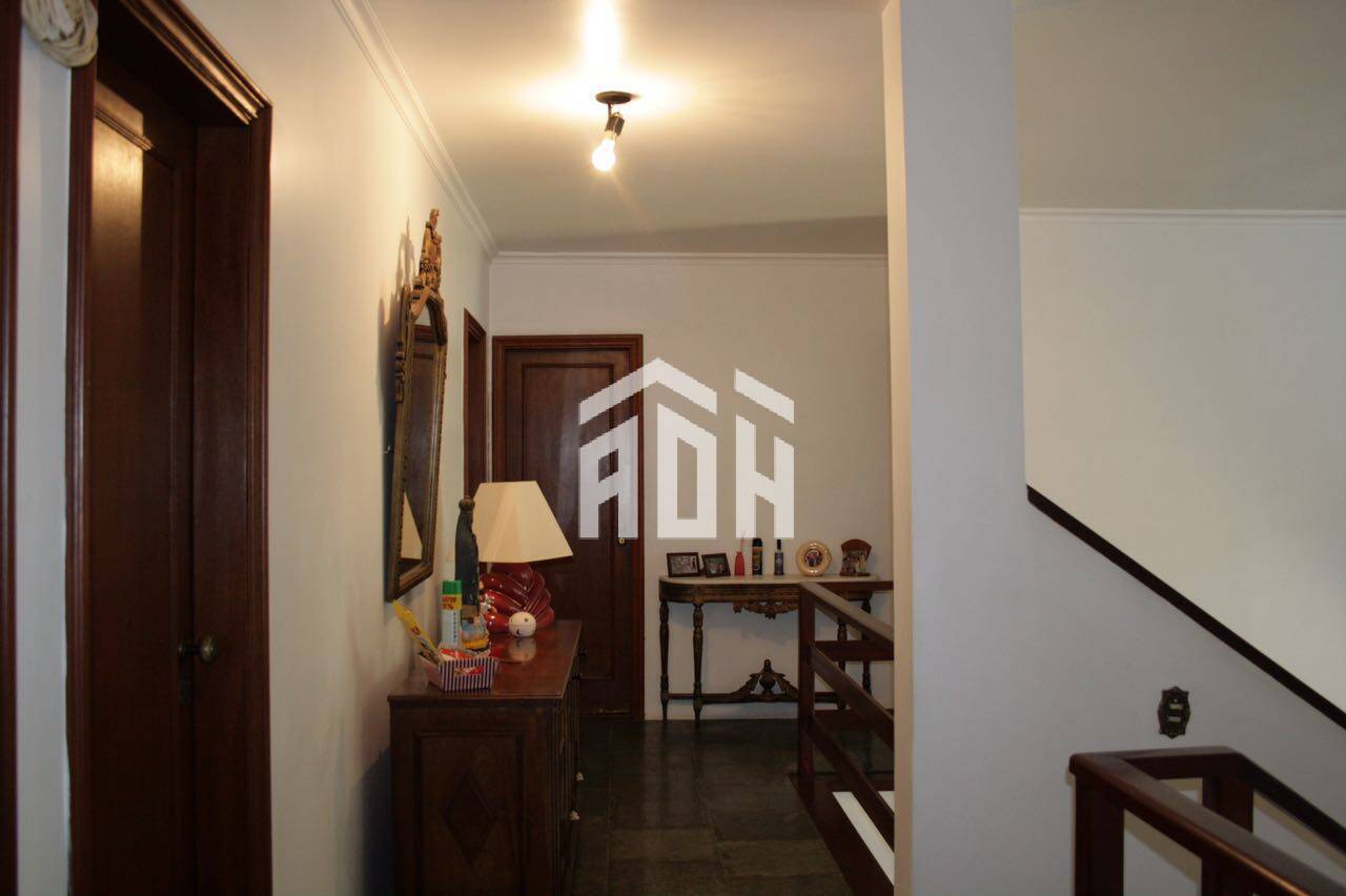 Casa à venda com 4 quartos, 420m² - Foto 10