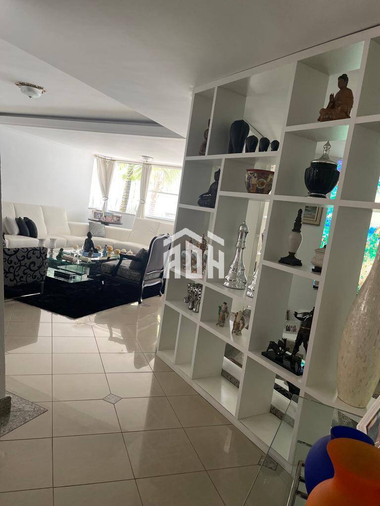 Casa à venda com 4 quartos, 1160m² - Foto 7