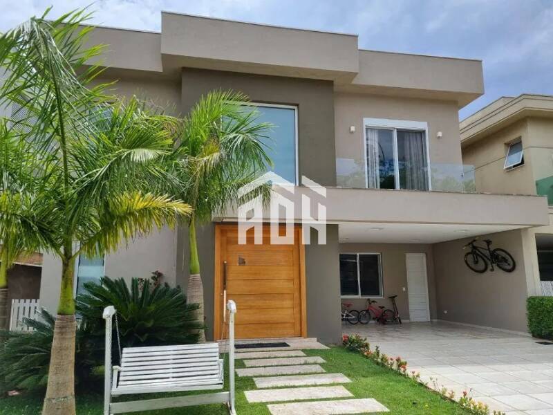 Casa à venda com 3 quartos, 345m² - Foto 1