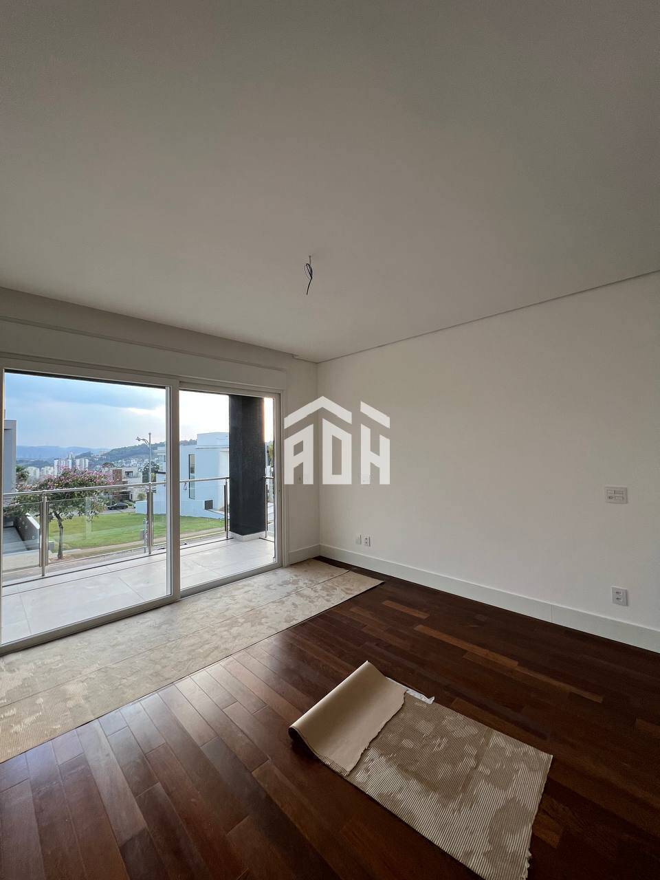 Casa à venda e aluguel com 4 quartos, 520m² - Foto 4