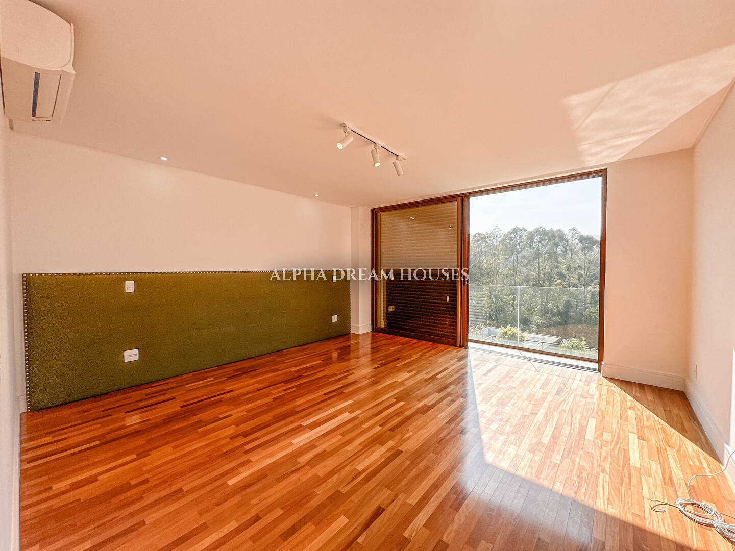 Casa à venda com 4 quartos, 525m² - Foto 9