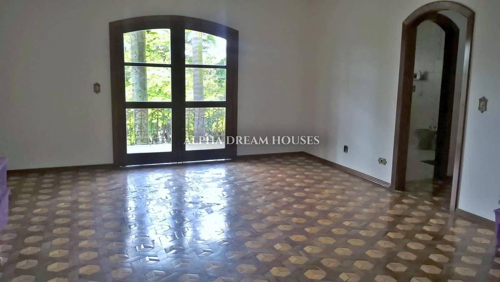 Casa à venda com 7 quartos, 1800m² - Foto 22