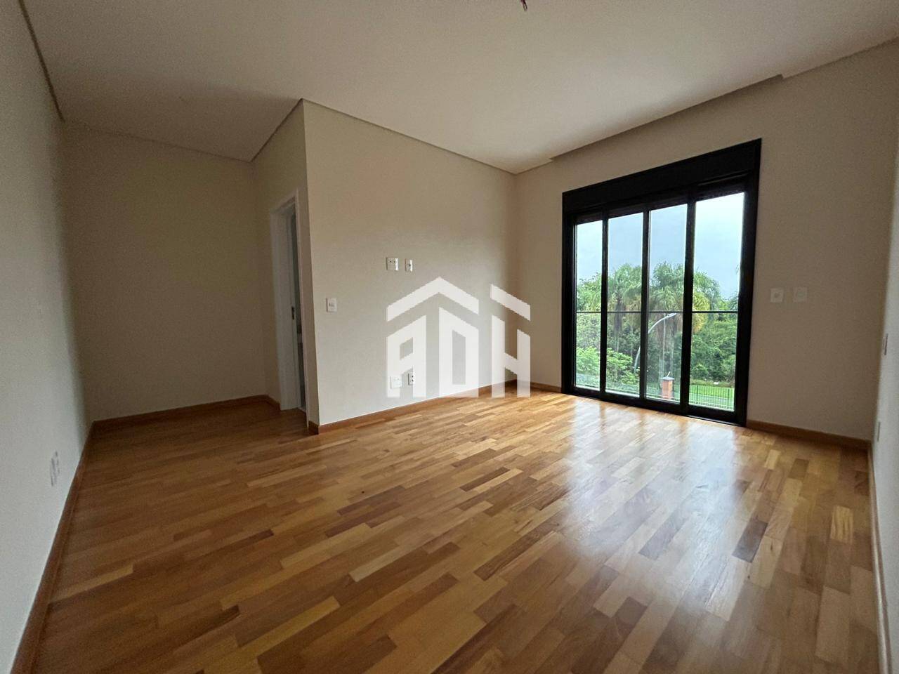 Casa à venda com 4 quartos, 365m² - Foto 16