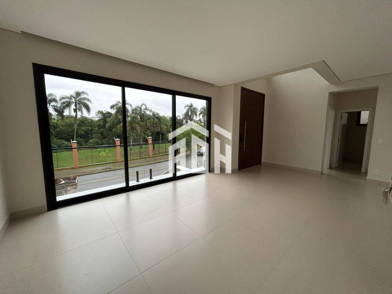 Casa à venda com 4 quartos, 365m² - Foto 14